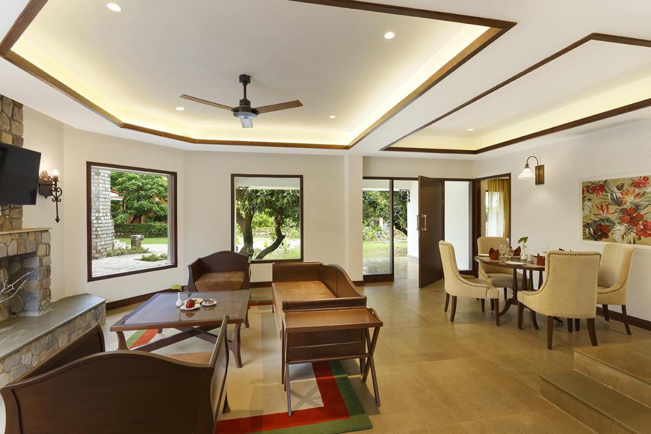 The Riverview Retreat Corbett By Leisure Hotels Garjia Exterior photo