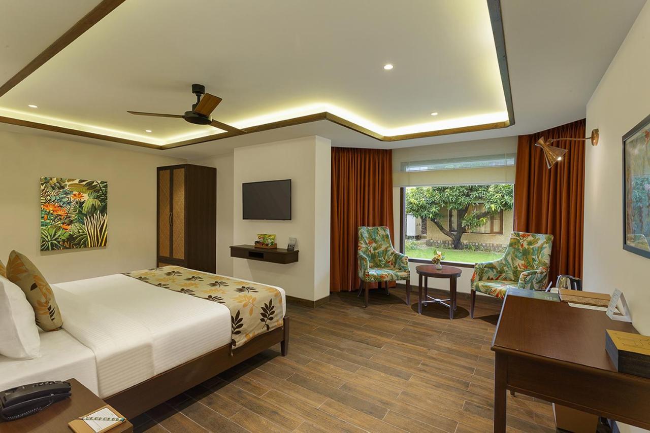 The Riverview Retreat Corbett By Leisure Hotels Garjia Exterior photo